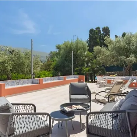 Seaside 200m From The With Heated Pool & Whirpool, Gargen (adults Only) Terrasini